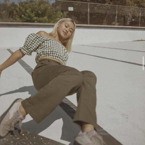 Lykke Wullf Scout Pant in Olive Twill - Picture 4 of 6